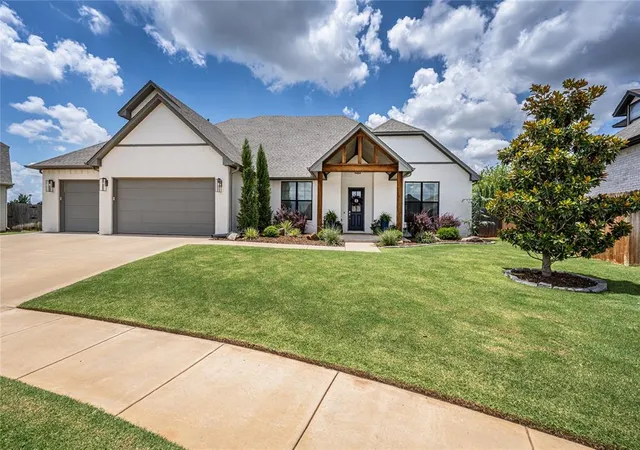 Homes for sale in Edmond, OK | 15901 Windrush Pl, Edmond, OK 73013 | MLS# 1238986