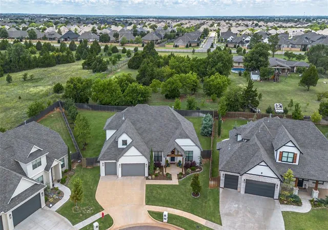 Homes for sale in Edmond, OK | 15901 Windrush Pl, Edmond, OK 73013 | MLS# 1238986