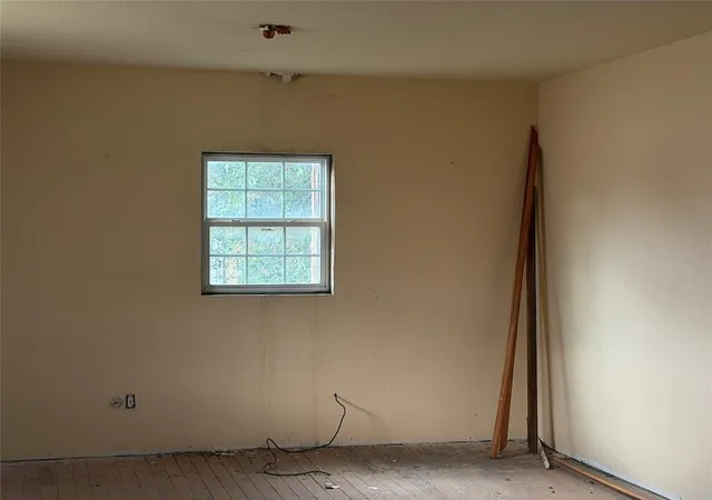 4th image of 509 N 4th ; I 40 Bl St, Sayre, OK 73662 | MLS# 1238989