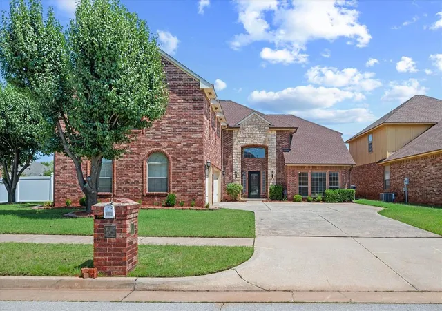 Photo 2 of Sale Pending at 125 Nw 147th Street, Edmond, OK 73013 | MLS# 1238990 | Listing updated on 2026-09-20