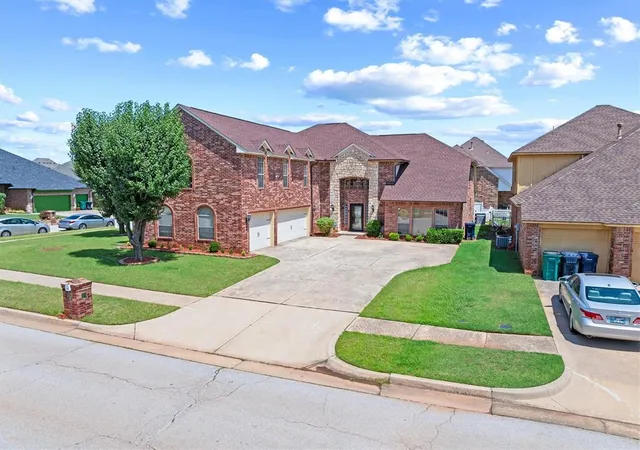 Photo 3 of Sale Pending at 125 Nw 147th Street, Edmond, OK 73013 | MLS# 1238990 | Listing updated on 2026-09-20