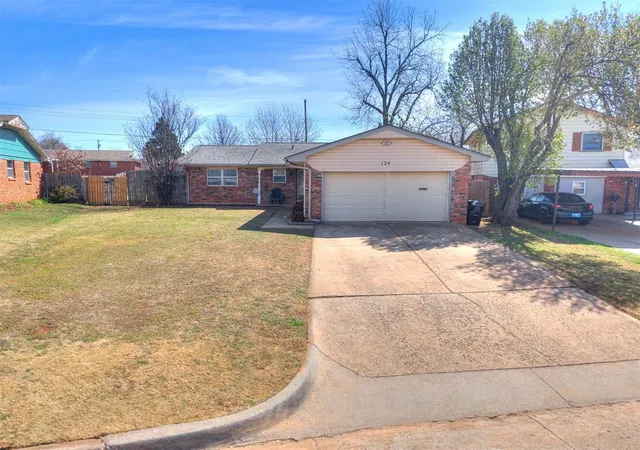 1st image of 124 Oakside Dr, Moore, OK 73160 | MLS# 1238991