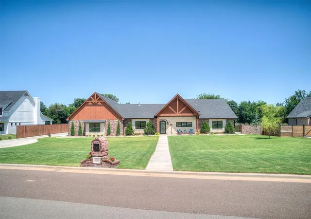 Photo 3 of Single family home for sale at 3186 Red Ridge Dr, Blanchard, OK 73010 | MLS# 1239006 | Listing updated on 2026-07-28