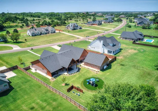Photo 4 of Single family home for sale at 3186 Red Ridge Dr, Blanchard, OK 73010 | MLS# 1239006 | Listing updated on 2026-07-28