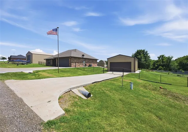Homes for sale in Blanchard, OK | 2495 County Road 1328, Blanchard, OK 73010 | MLS# 1239013