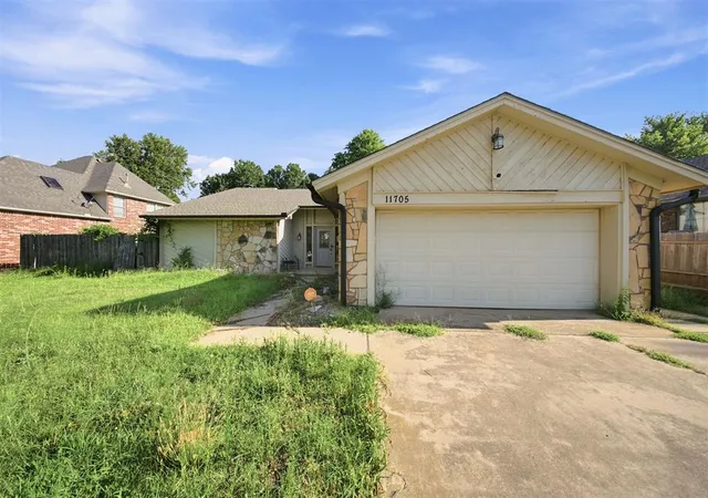 1st image of 11705 Nw 117th St, Yukon, OK 73099 | MLS# 1239016
