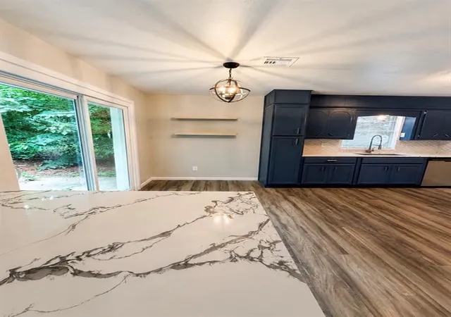 5th image of 724 Jacquelyn Ln, Noble, OK 73068 | MLS# 1239022