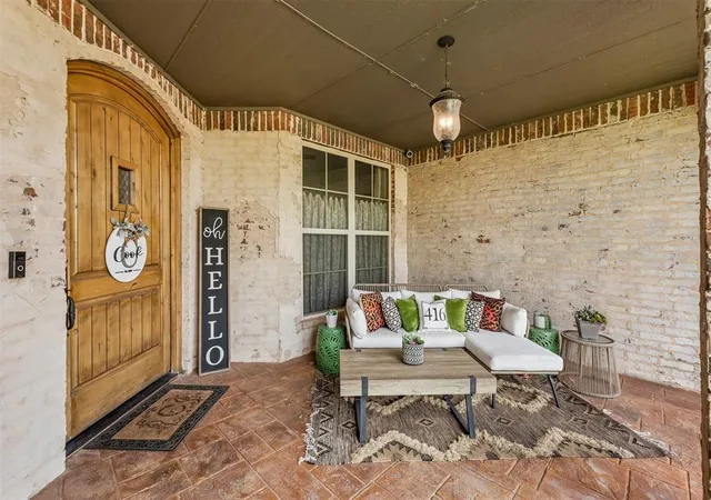 Photo 2 of Single family home for sale at 416 Oak Summit Rd, Edmond, OK 73025 | MLS# 1239025 | Listing updated on 2026-10-02