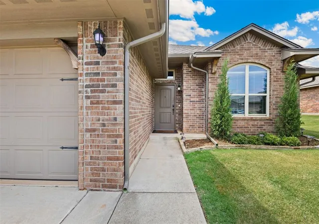 Photo 2 of Single family home for sale at 11212 Nw 100th Street, Yukon, OK 73099 | MLS# 1239030 | Listing updated on 2026-10-07