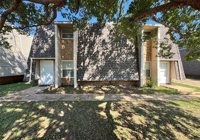 1st image of 625 Welston Cir, Norman, OK 73071 | MLS# 1239040