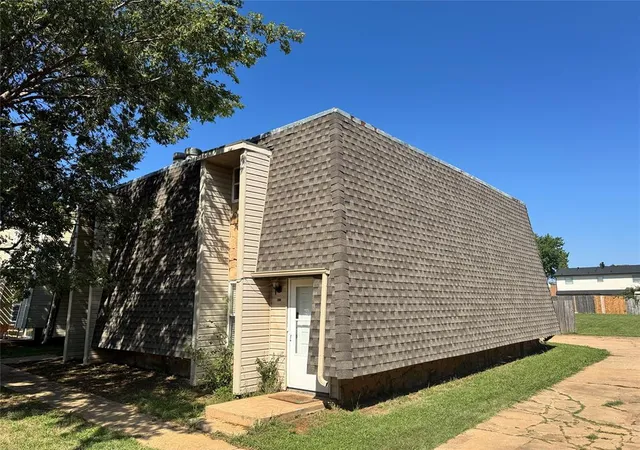 image of 625 Welston Cir, Norman, OK 73071 | MLS# 1239040