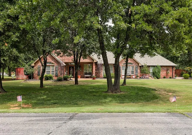 Homes for sale in Blanchard, OK | 1224 Parrish Pl, Blanchard, OK 73010 | MLS# 1239043