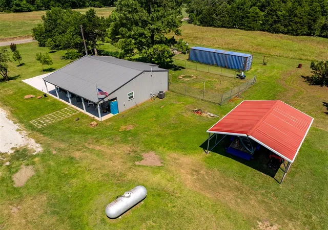 2nd image of 16409 Valley View Rd, Earlsboro, OK 74840 | MLS# 1239045