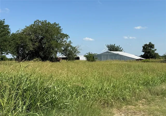 Homes for sale in Crescent, OK | 13956 W County Road 70, Crescent, OK 73028 | MLS# 1239048