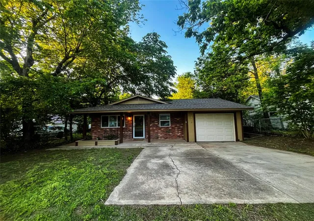 Homes for sale in Shawnee, OK | 1306 E Wallace Ave, Shawnee, OK 74801 | MLS# 1239063