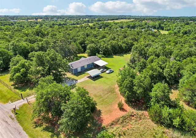 Homes for sale in Harrah, OK | 18830 Rockcreek Rd, Harrah, OK 73045 | MLS# 1239067