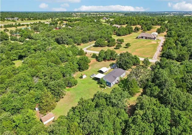 Homes for sale in Harrah, OK | 18830 Rockcreek Rd, Harrah, OK 73045 | MLS# 1239067