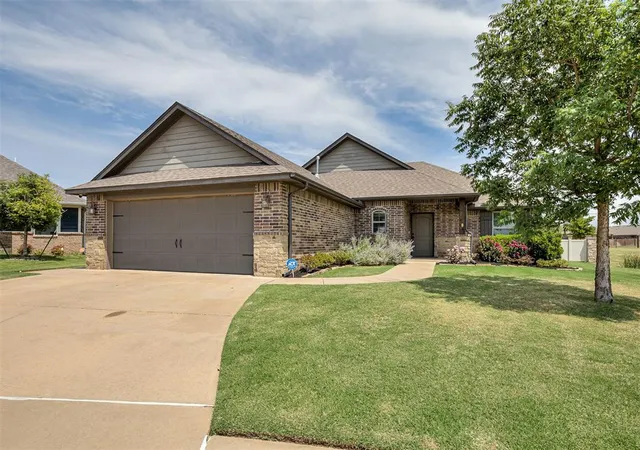2nd image of 2901 Nw 188th St, Edmond, OK 73012 | MLS# 1239073
