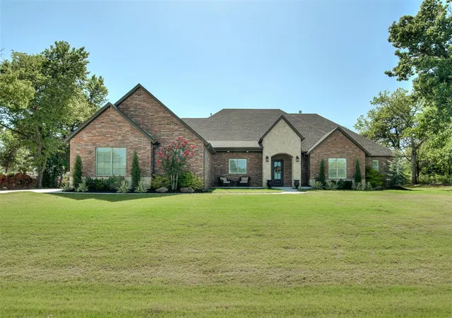 Homes for sale in Newcastle, OK | 1055 Lucas Wy, Newcastle, OK 73065 | MLS# 1239075