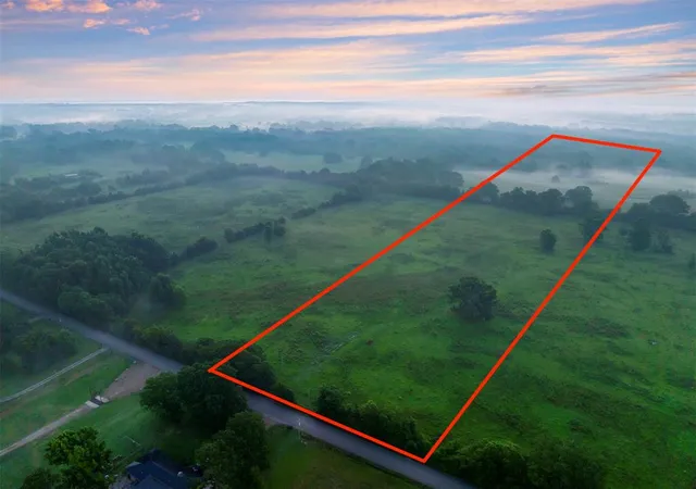 2nd image of 2311 Ironstob Rd, Idabel, OK 74745 | MLS# 1239084
