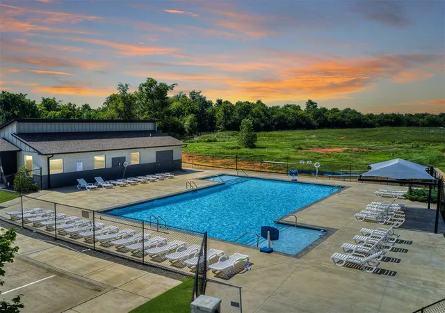 2nd image of 4905 Vine Cliff Rd, Mustang, OK 73064 | MLS# 1239085