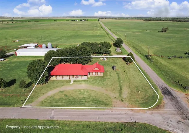 Photo 3 of Single family home for sale at 22982 N County Rd 1940, Mangum, OK 73554 | MLS# 1239098 | Listing updated on 2026-07-17
