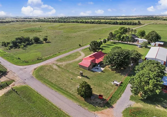 Photo 5 of Single family home for sale at 22982 N County Rd 1940, Mangum, OK 73554 | MLS# 1239098 | Listing updated on 2026-07-17