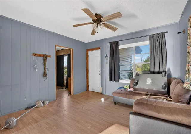 Photo 3 of Single family home for sale at 18566 State Hwy 76, Lindsay, OK 73052 | MLS# 1239102 | Listing updated on 2026-07-30
