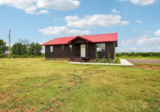 Homes for sale in Seminole, OK | 12116 Ns 3530 Rd, Seminole, OK 74868 | MLS# 1239112