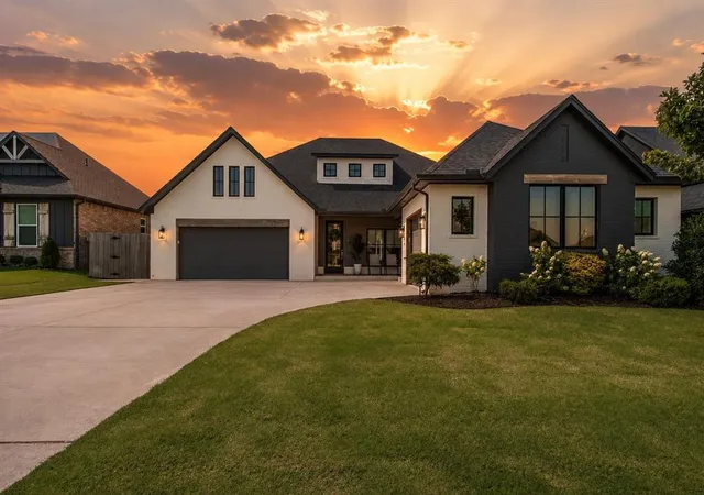 Photo 1 of Single family home for sale at 9300 Nw 84th Terrace, Yukon, OK 73099 | MLS# 1239117 | Listing updated on 2026-10-07