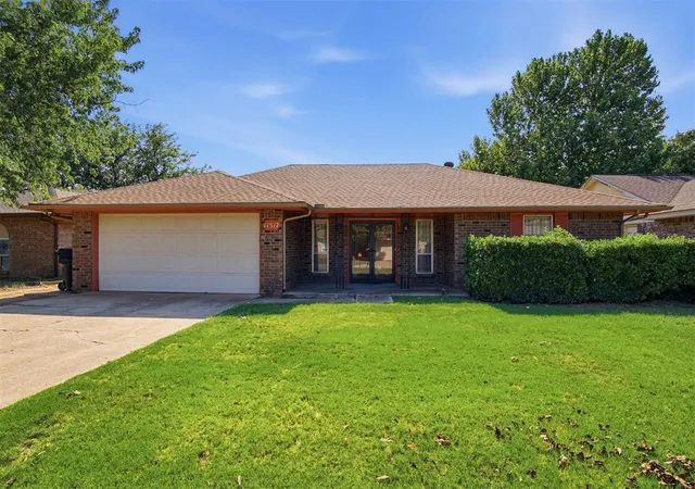 Photo 2 of Sale Pending at 11517 Bel Air Pl, Oklahoma City, OK 73120 | MLS# 1239124 | Listing updated on 2026-08-26