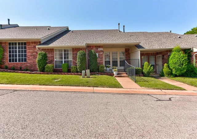 Photo 3 of Single family home for sale at 2416 Glenrock, Edmond, OK 73012 | MLS# 1239129 | Listing updated on 2026-07-14