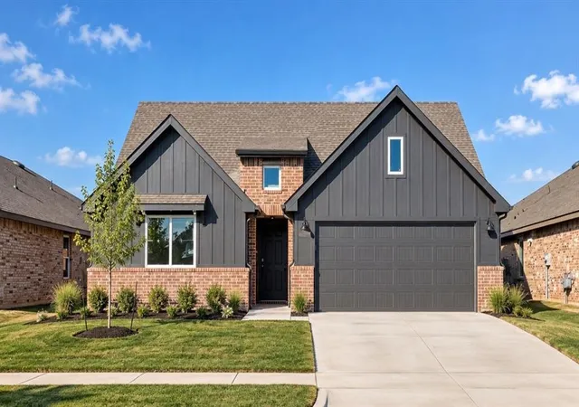 Photo 1 of Single family home for sale at 16145 Cherokee Trl, Piedmont, OK 73078 | MLS# 1239130 | Listing updated on 2026-10-12