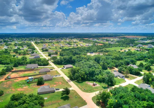 41st image of 4592 Kensington Wy, Edmond, OK 73025 | MLS# 1239155