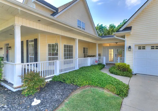 3rd image of 213 Tisbury Rd, Norman, OK 73071 | MLS# 1239175
