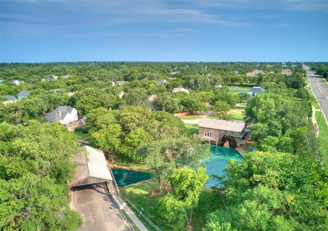 50th image of 213 Tisbury Rd, Norman, OK 73071 | MLS# 1239175