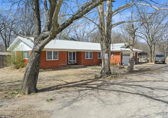 1st image of 9482 Daves Dr, Davis, OK 73030 | MLS# 1239183