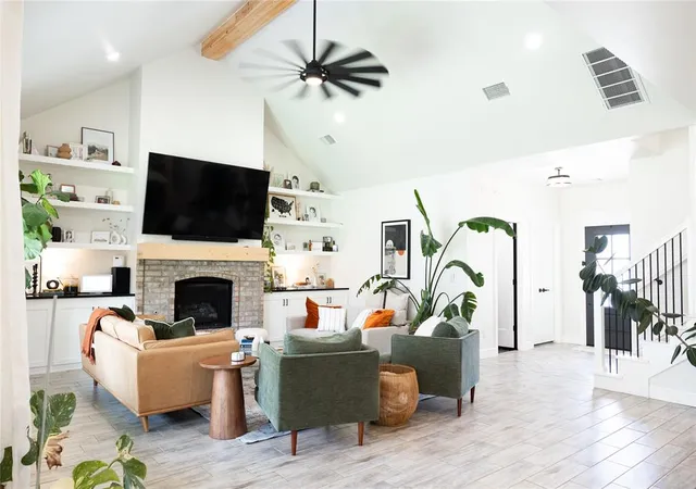 Photo 2 of Single family home for sale at 14516 Chambery Ct, Yukon, OK 73099 | MLS# 1239192 | Listing updated on 2026-09-23