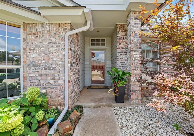 Photo 3 of Single family home for sale at 1904 Joseph Dr, Edmond, OK 73003 | MLS# 1239201 | Listing updated on 2026-09-02