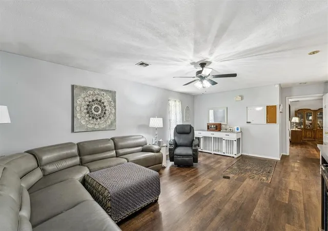 Photo 2 of Single family home for sale at 9809 S Country Clb Dr, Oklahoma City, OK 73159 | MLS# 1239208 | Listing updated on 2026-09-05