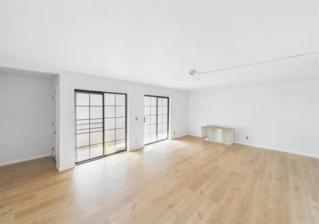 Photo 3 of Condo for sale at 11130 Stratford Dr #325, Oklahoma City, OK 73120 | MLS# 1239210 | Listing updated on 2026-09-19