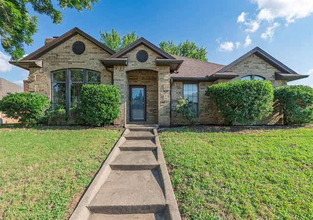 Photo 1 of Single family home for sale at 1201 Castle Crk St, Shawnee, OK 74804 | MLS# 1239215 | Listing updated on 2026-07-14