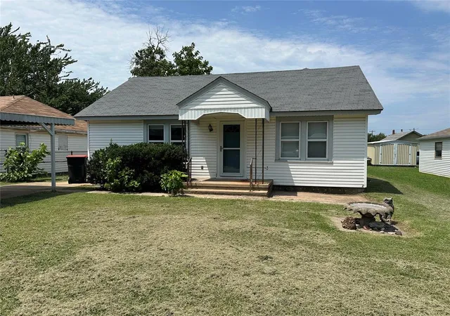 Homes for sale in Jones, OK | 509 Delaware St, Jones, OK 73049 | MLS# 1239229