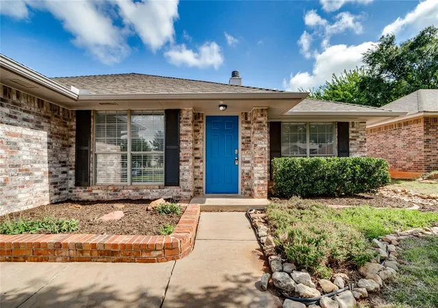 Homes for sale in Edmond, OK | 2101 Cedar Meadow Ln, Edmond, OK 73003 | MLS# 1239242