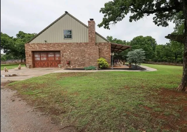 2nd image of 27059 Whispering Oaks Dr, Blanchard, OK 73010 | MLS# 1239252