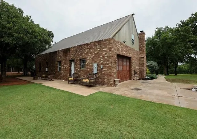 Photo 3 of Single family home for sale at 27059 Whispering Oaks Dr, Blanchard, OK 73010 | MLS# 1239252 | Listing updated on 2026-08-22
