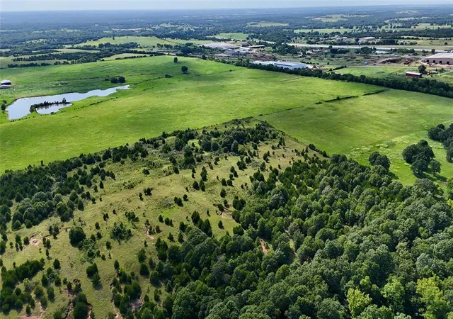 1st image of 4 E 880 Rd, Stroud, OK 74079 | MLS# 1239253