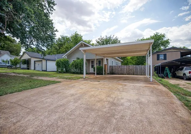 Photo 3 of Single family home for sale at 212 S 9th Street, Kingfisher, OK 73750 | MLS# 1239268 | Listing updated on 2026-08-04