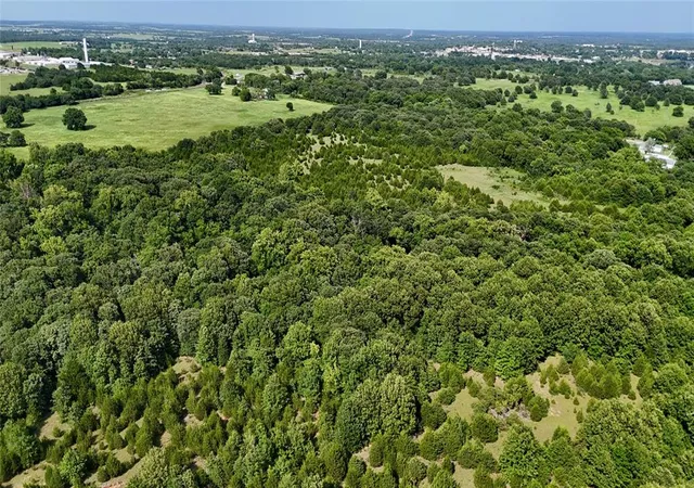 2nd image of 6 E 880 Rd, Stroud, OK 74079 | MLS# 1239270