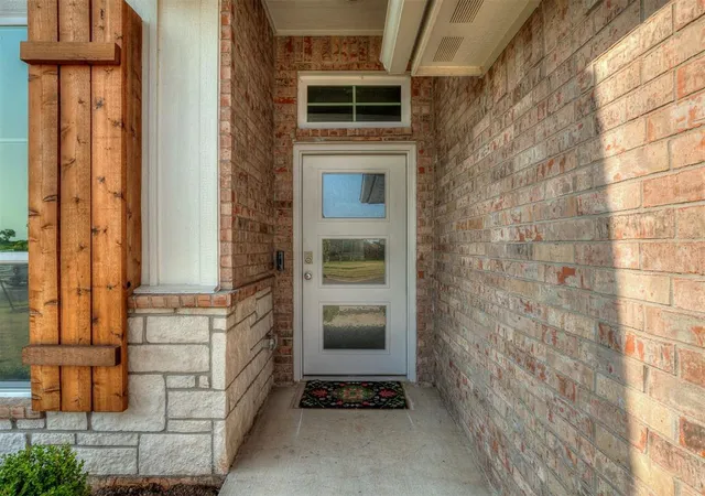 Photo 2 of Single family home for sale at 9300 NW 141st Street, Yukon, OK 73099 | MLS# 1239281 | Listing updated on 2026-09-19